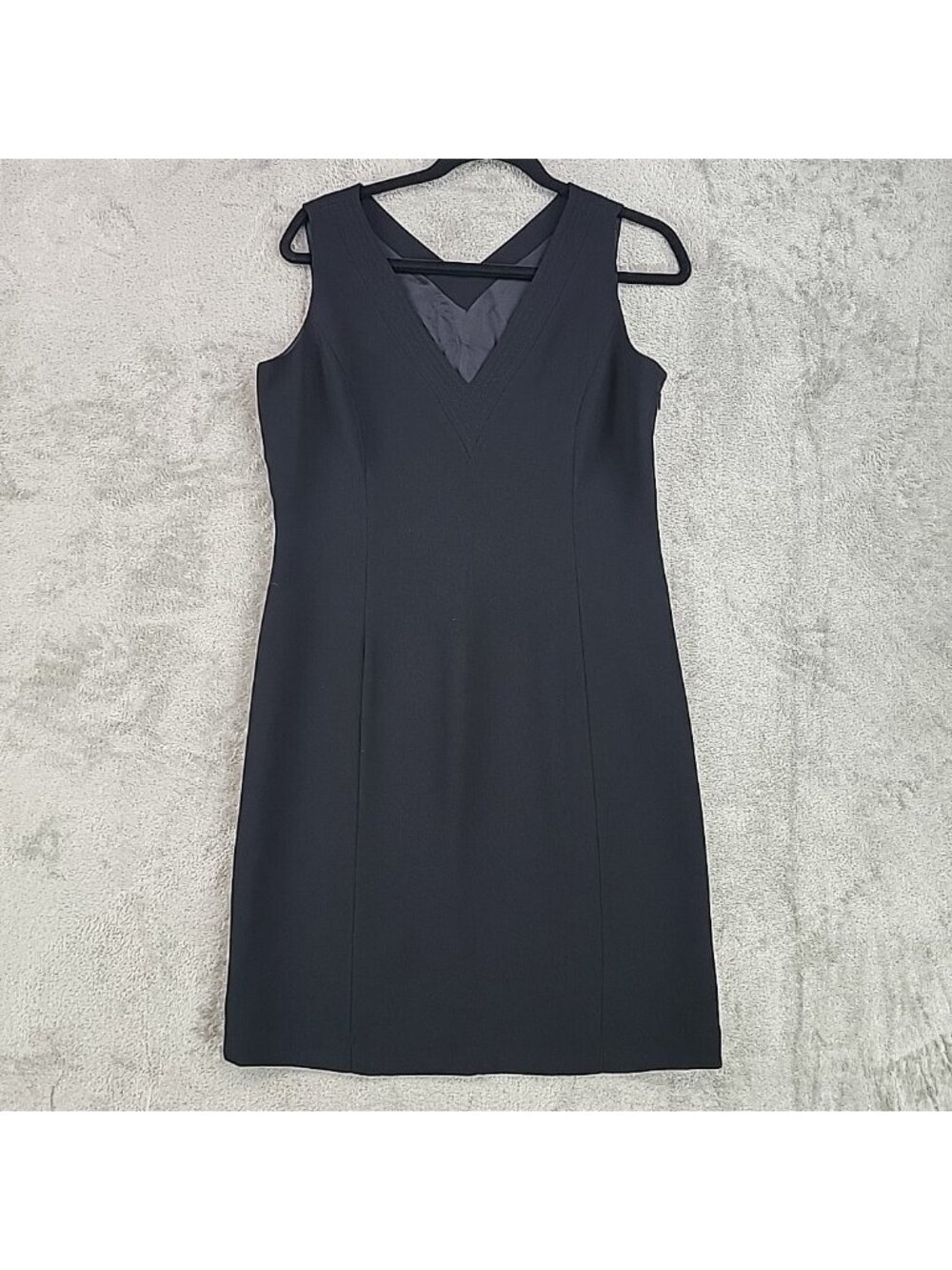 Alfani Dress Womens 6 Black V Neck Sleeveless Sheath Knee Length Lined Workwear